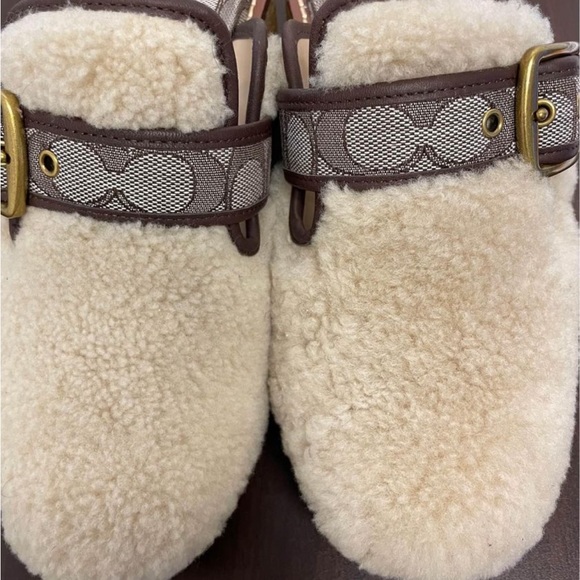 Mint!! Coach Dylan Shearling Clog. Worn  just once. Absolutely beautiful. - Picture 4 of 7